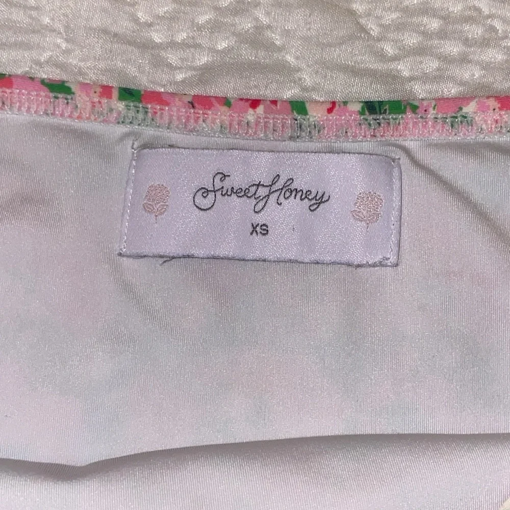 Sweet Honey Ruffle Bikini Set - Picture 3 of 4